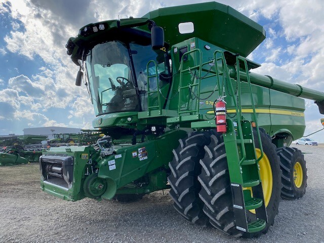 John Deere S770
