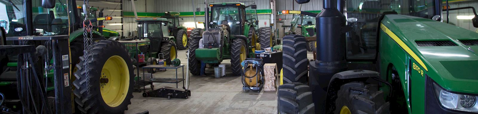 Droogte lijden Geniet John Deere Service | Tractor, Equipment Repair LandMark Implement